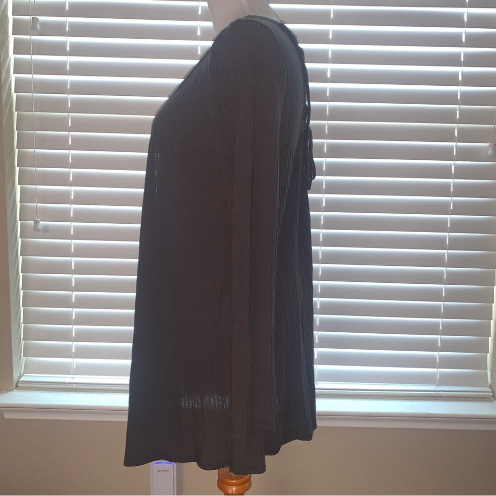 Charlotte Russe Lace Up Back Cardigan - Picture 2 of 4